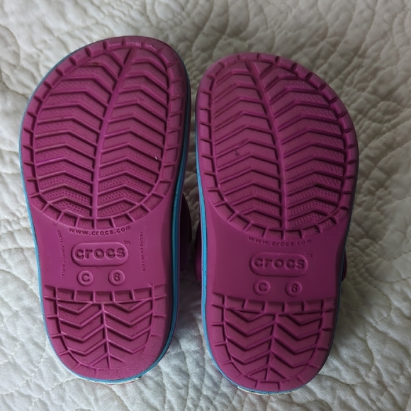 CROCS Kids Magenta and Blue Clogs - Picture 4 of 7